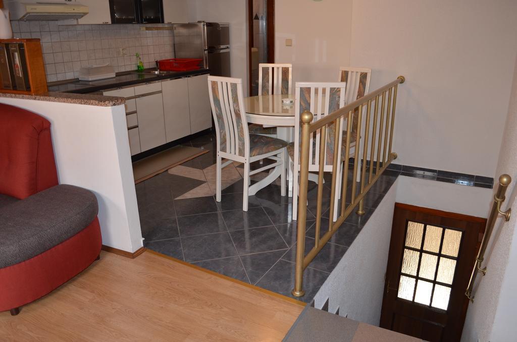 Apartment Borna Baška Екстериор снимка