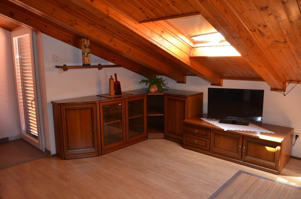 Apartment Borna Baška Екстериор снимка