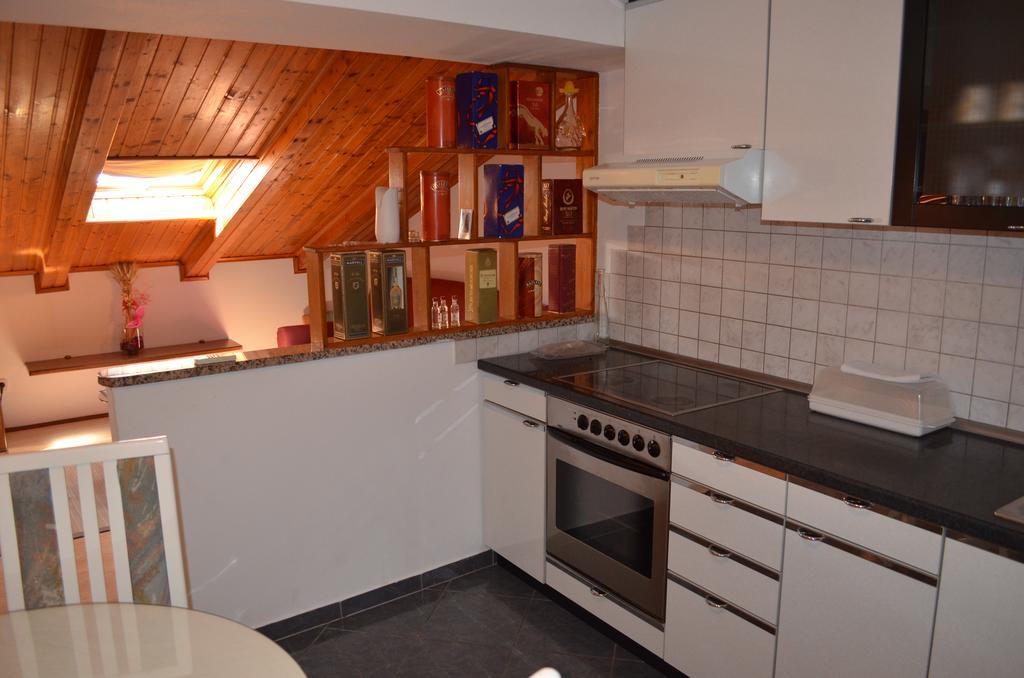 Apartment Borna Baška Екстериор снимка